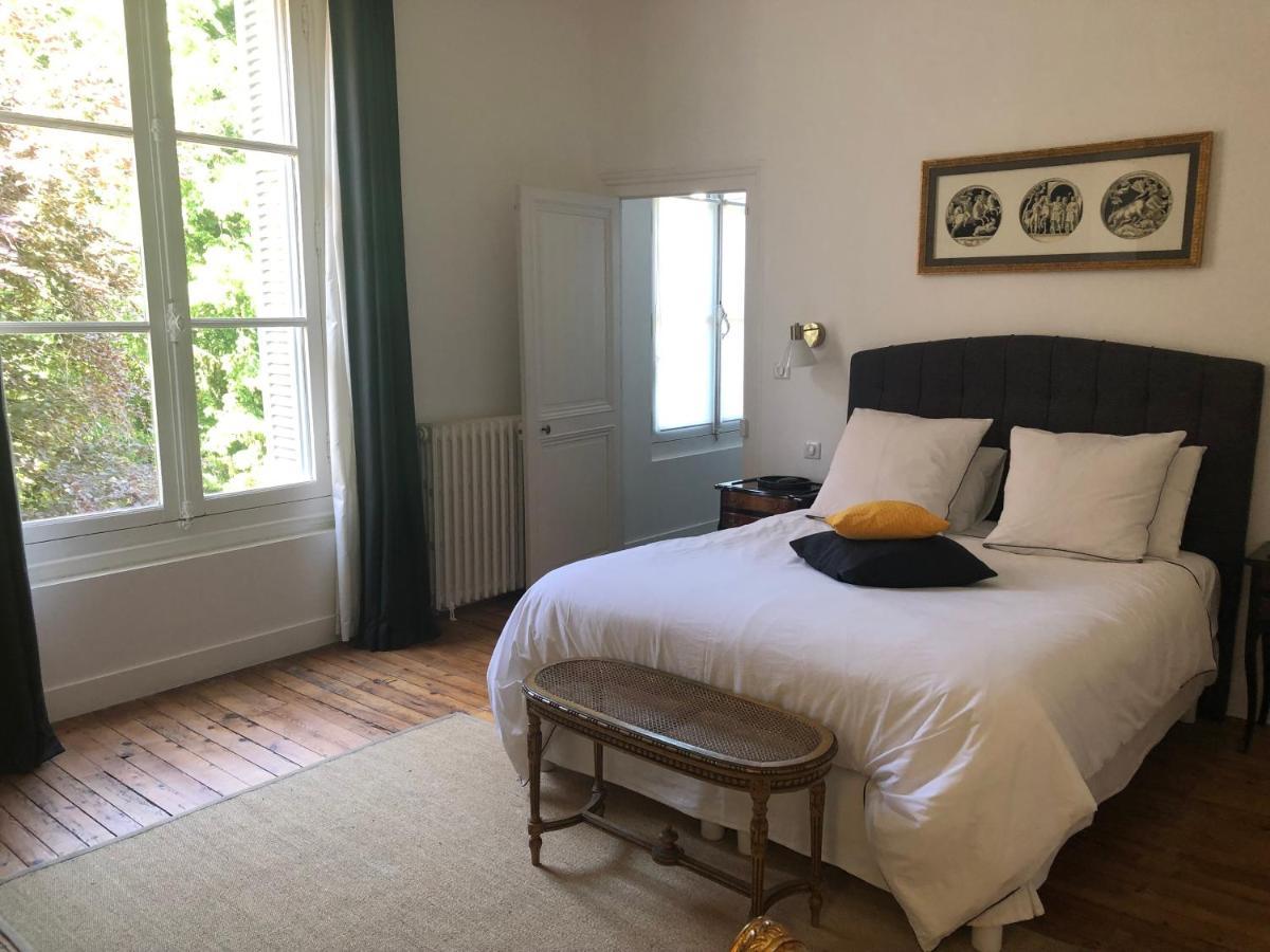 Bed and Breakfast La Grande Carree Saint-Cyr-sur-Loire Pokój zdjęcie