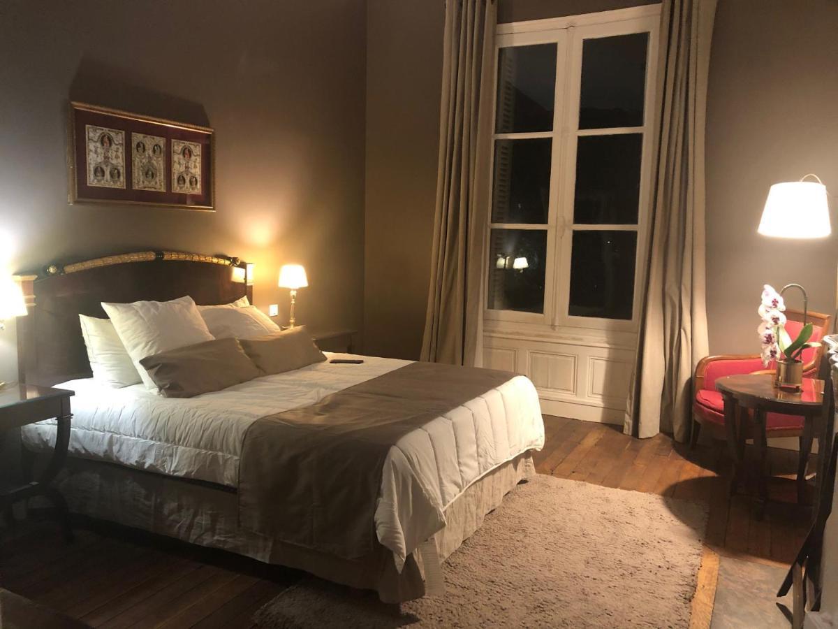 Bed and Breakfast La Grande Carree Saint-Cyr-sur-Loire Pokój zdjęcie