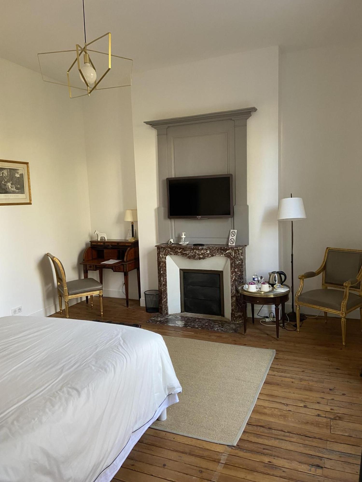 Bed and Breakfast La Grande Carree Saint-Cyr-sur-Loire Pokój zdjęcie